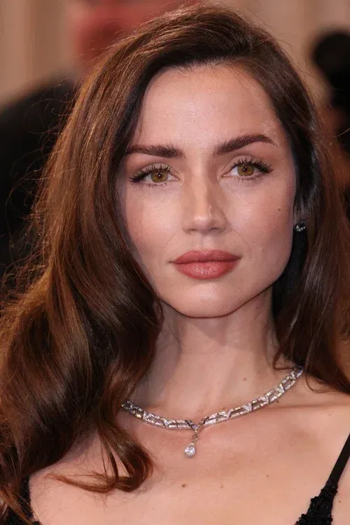 100+ ảnh ana de armas quyến rũ · ảnh 1